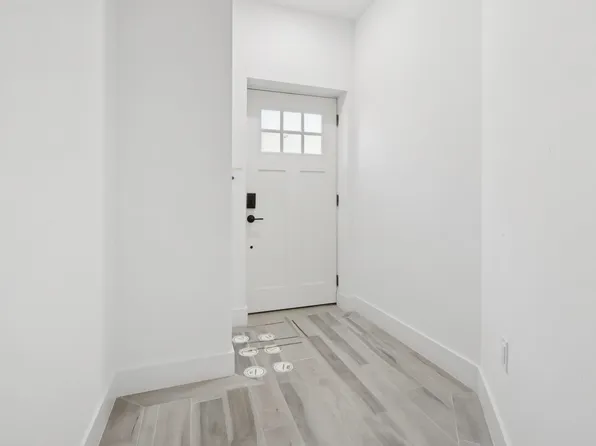 131 Zabriskie Street image 2 of 44