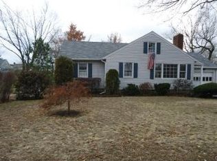 33 Edward St, Fairfield, CT 06824