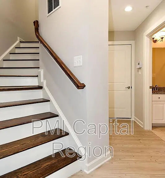 334 Community Center Ave — Photo 24