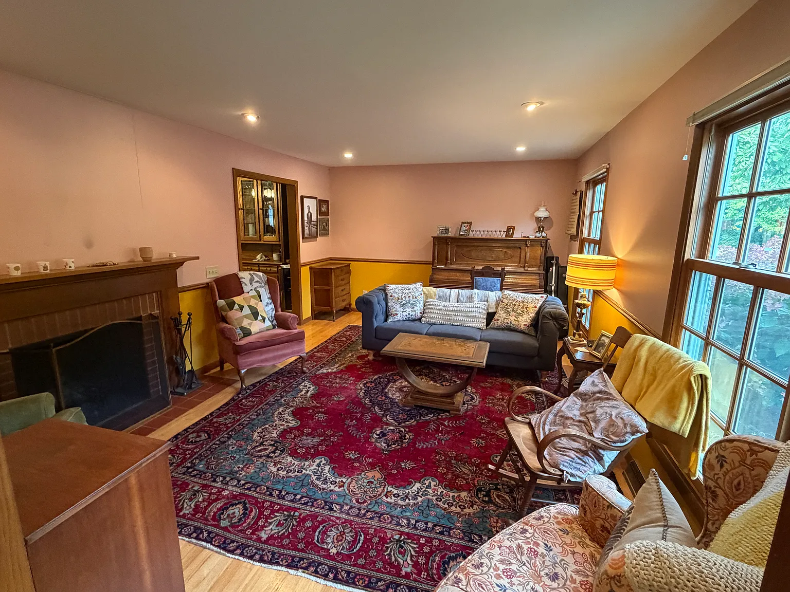 4 bed, 3.5 bath, 2500 sqft, $4,000 — Photo 4
