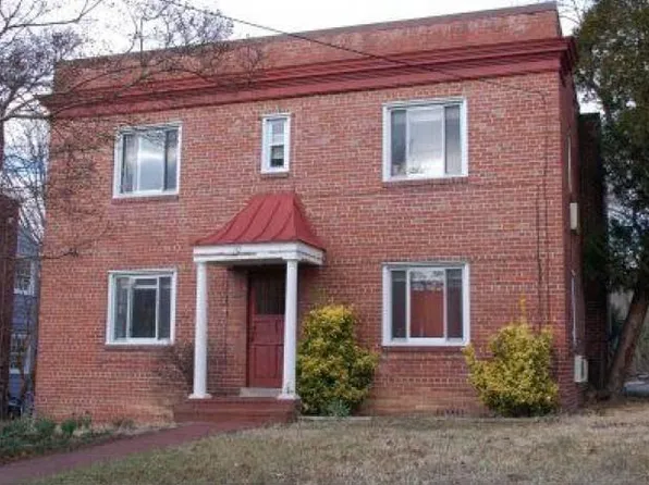 10 Sunset Dr APT 4, Alexandria, VA 22301