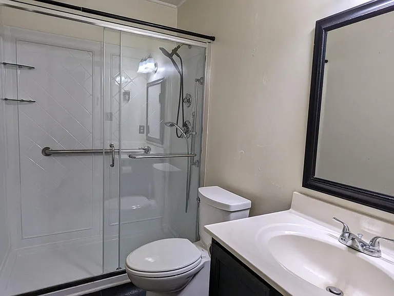150 Nightingale Ave — Photo 12