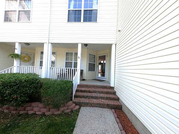 Entrance from the main door from outside