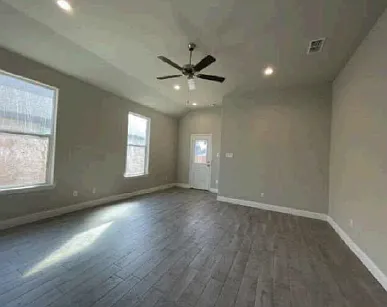 Building Photo - 2112 Blackcap St