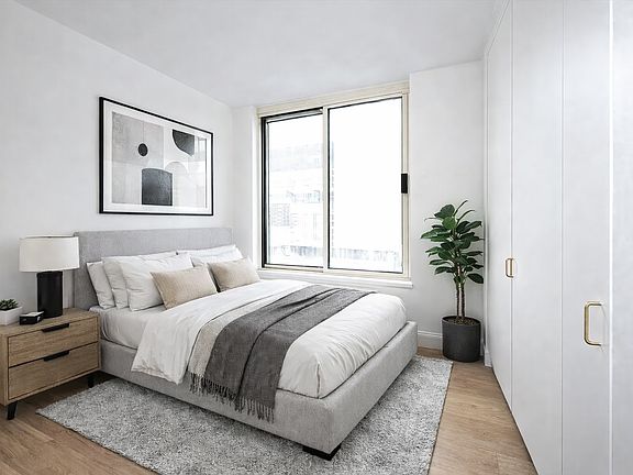 5th image of 170 E 87th St #15G
