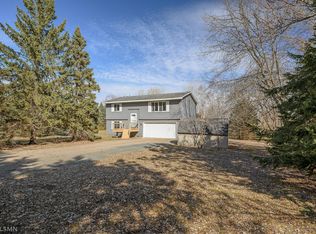 25841 Oakman Ave, Lindstrom, MN 55045