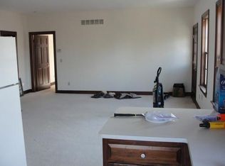 521 Milwaukee St #B, Delafield, WI 53018