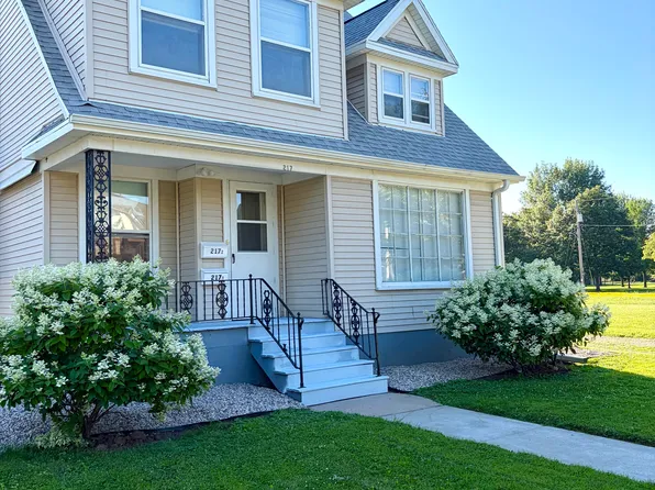 217 N Union St APT 2, Appleton, WI 54911