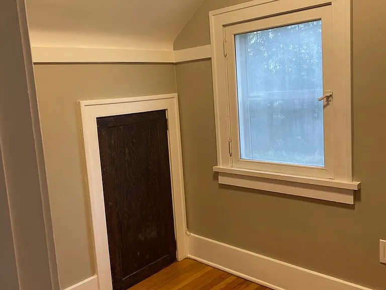 2852 Waters Rd — Photo 42