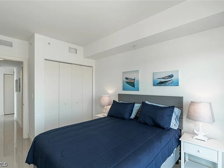 3000 Oasis Grand Blvd #801 — Photo 20