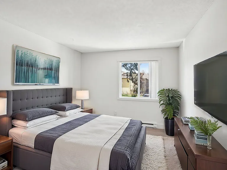 1820 NE 104th Ave #1 — Photo 8