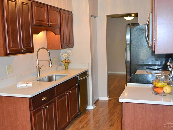 4th image of 1040 Crisfield Dr