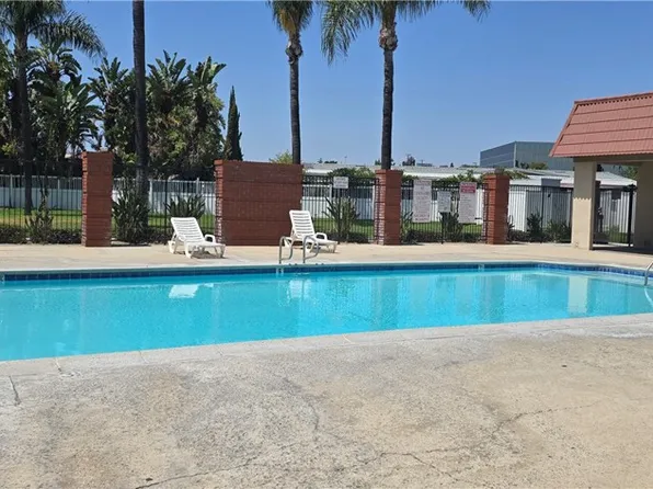 300 N Rampart St Trailer 42, Orange, CA 92868