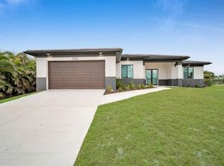 16229 Cape Horn Boulevard Rd, Punta Gorda, FL 33955