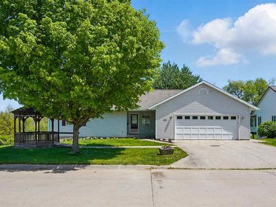 1616 6th Ave N, Wellman, IA, 52356