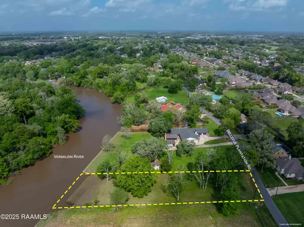 948 Bellevue Plantation Rd, Lafayette, LA 70503
