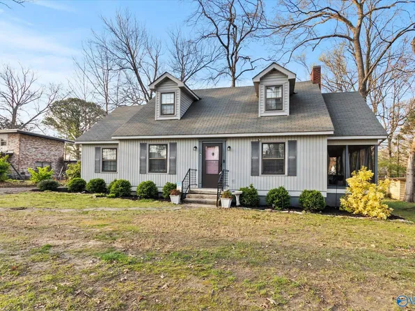 209 Oakland Ave, Boaz, AL 35957