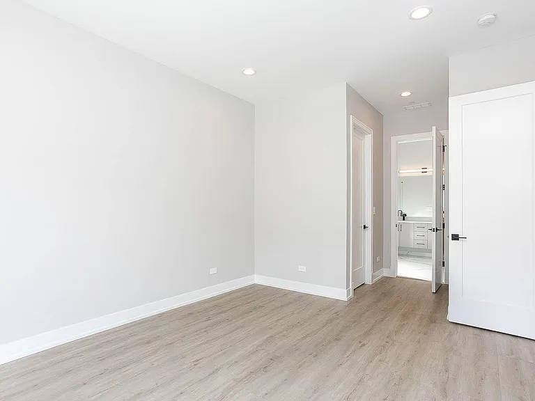 1606 S Ashland Ave #402 — Photo 19