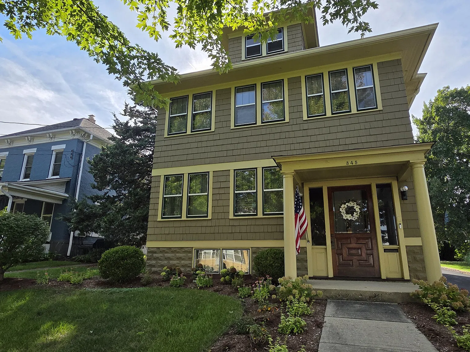 3 bed, 1400 sqft, $2,600 — Photo 3