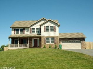 305 Kolpark Dr, Chambersburg, PA 17202
