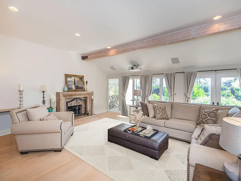1601 Alisa Ln — Photo 21