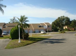 426 Bristle Cone Ln, Naples, FL 34113