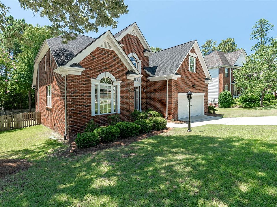 2nd image of 310 Nautique Cir