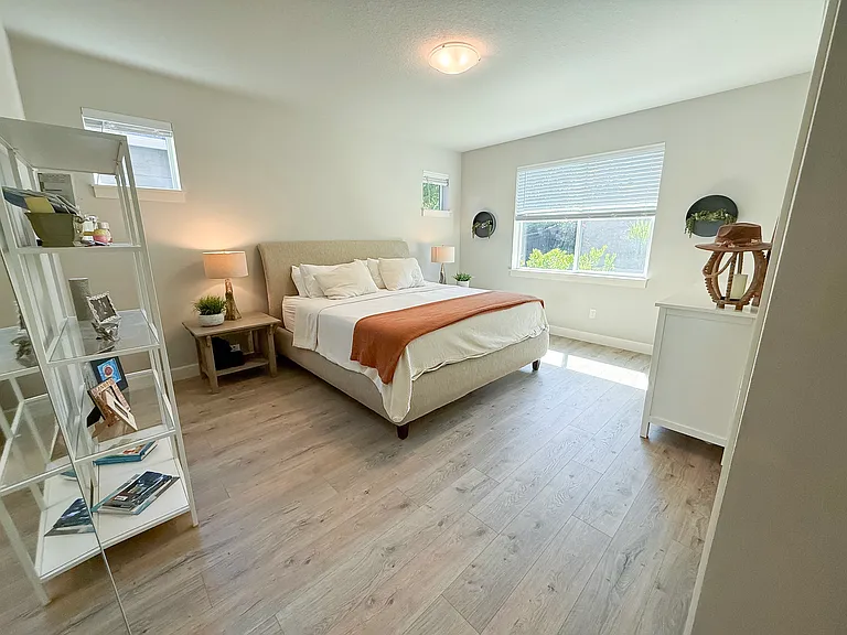 4785 S 16th Dr — Photo 31