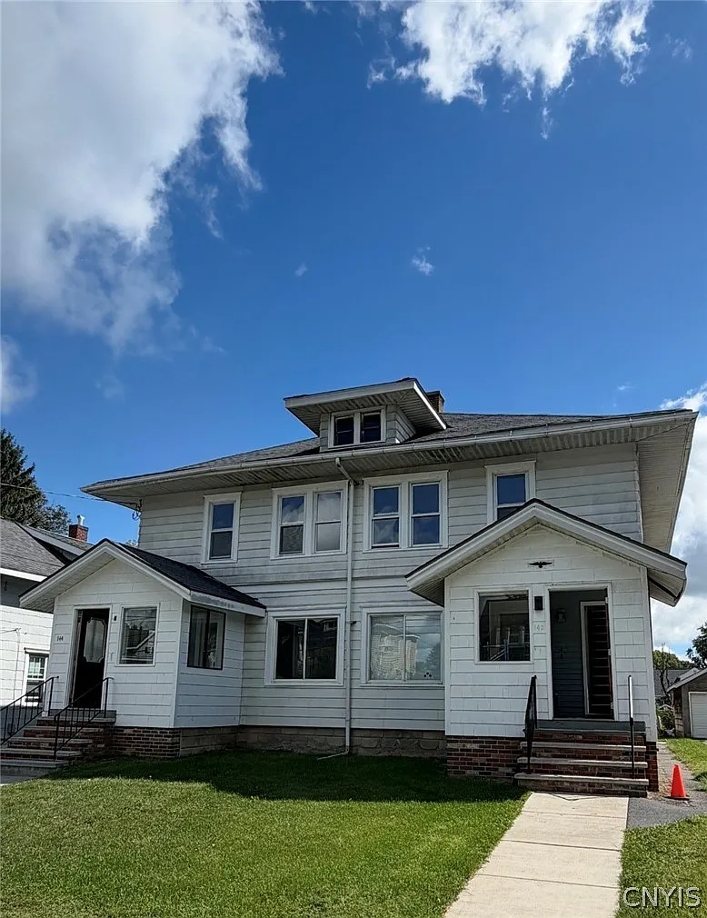 2 bed, 1.0 bath, 5616 sqft, $1,550 — Photo 1