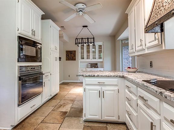 4th image of 1700 Fernwood Dr