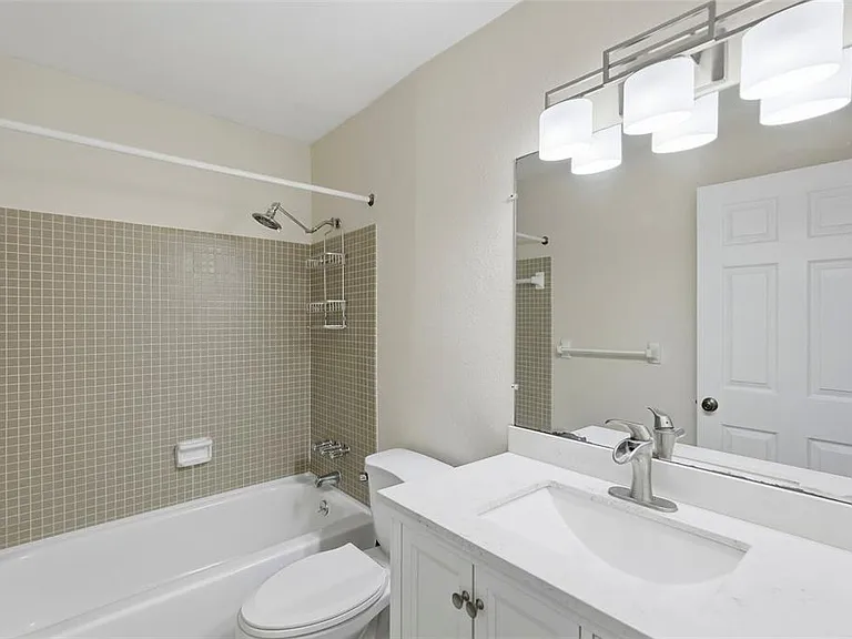 350 79th Ave N #122 — Photo 17