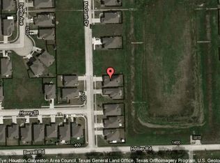 5208 McGrath Dr, Alvin, TX 77511