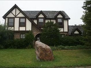 301 N River Rd, Naperville, IL 60540