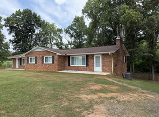 147 Crooked Ln, Statesville, NC 28625