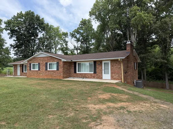 147 Crooked Ln, Statesville, NC 28625