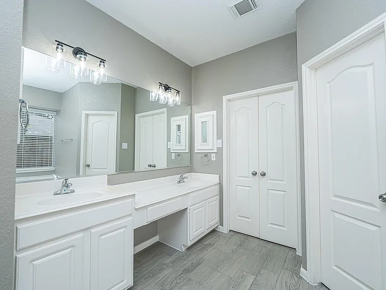 406 N Marathon Way — Photo 25