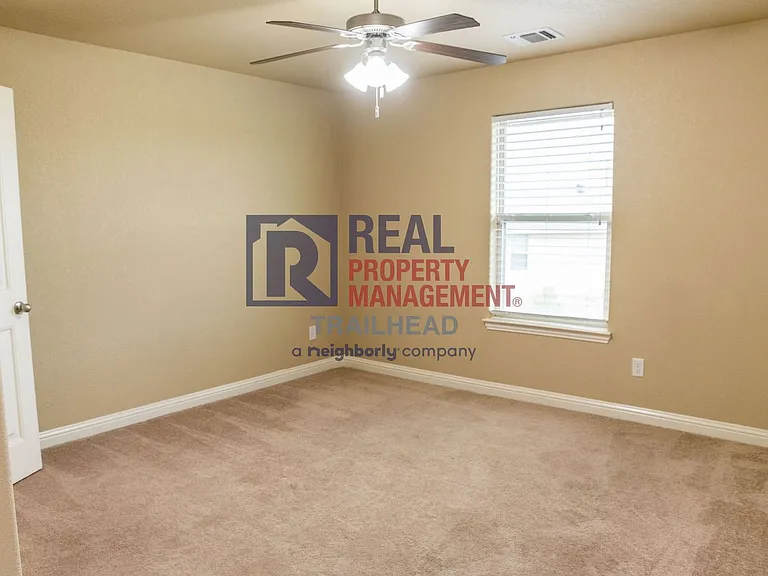 905 Dart Court — Photo 14