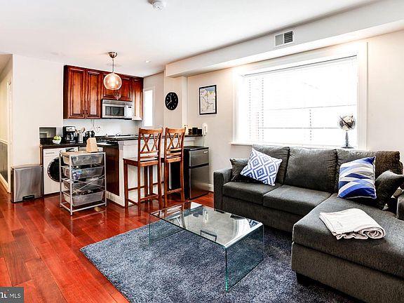 5th image of 1125 12th St NW APT 32
