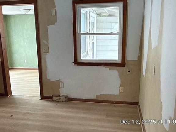 4th image of 11315 16th St