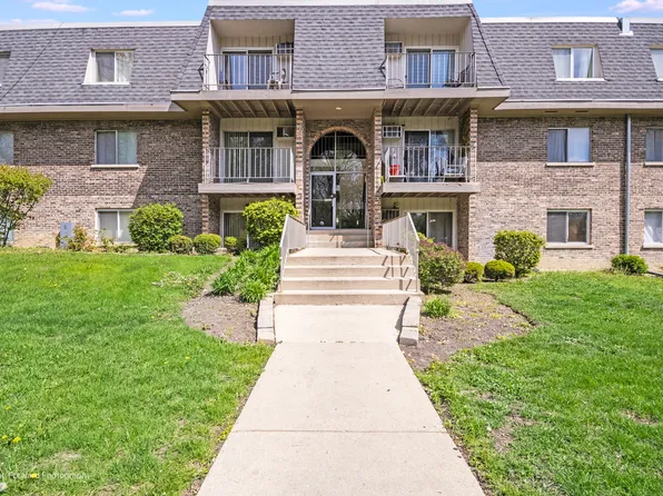 984 Crabapple Dr APT 201, Prospect Heights, IL 60070