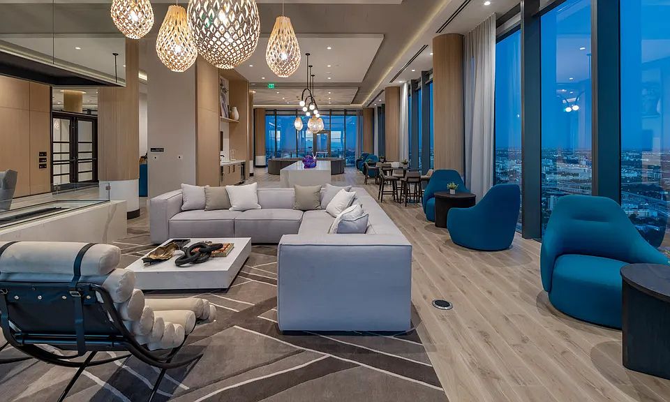 1st image of 600 NE 1st Ave #1012