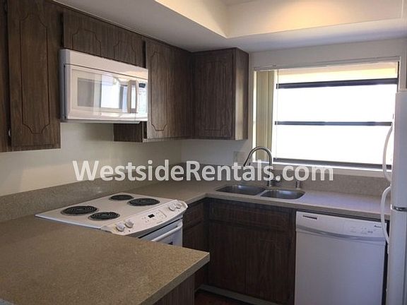 2nd image of 4627 34th St Unit 5