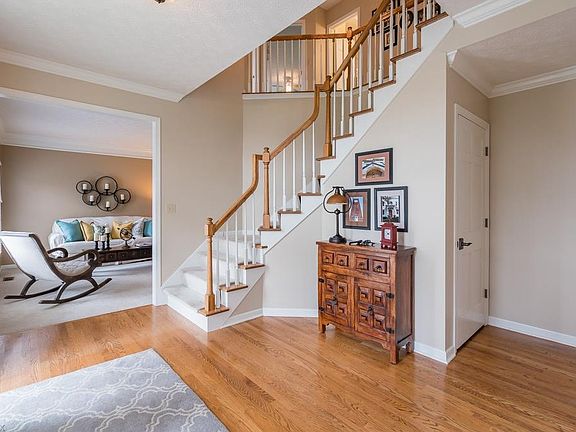 3rd image of 5936 Southwicke Ct
