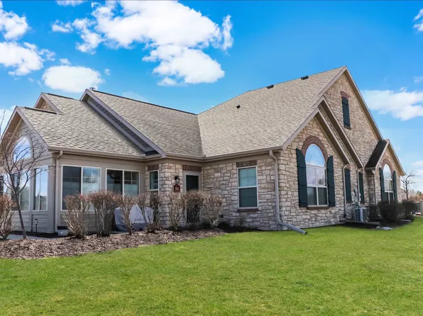 2112 E Milestone Dr, Appleton, WI 54913