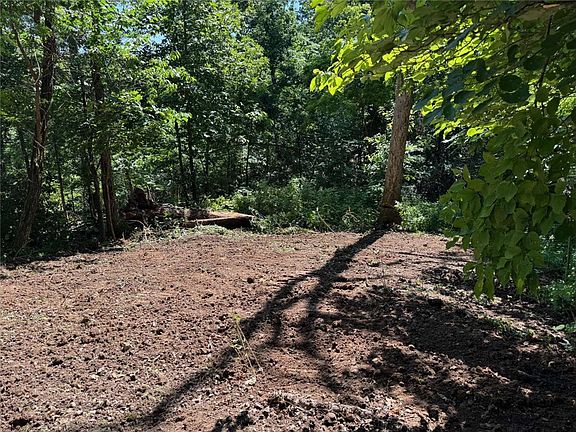 3rd image of 22005 Indian Bluff Rd