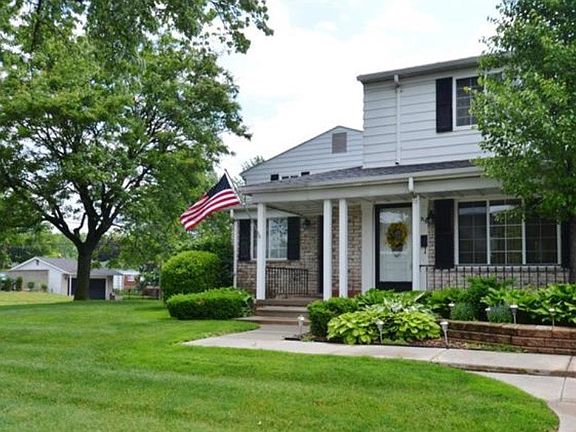 2nd image of 4916 Mansfield Ave #1