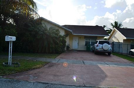 1st image of 16969 SW 94th Ct