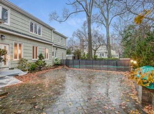 16 Great Oak Dr, Short Hills, NJ 07078