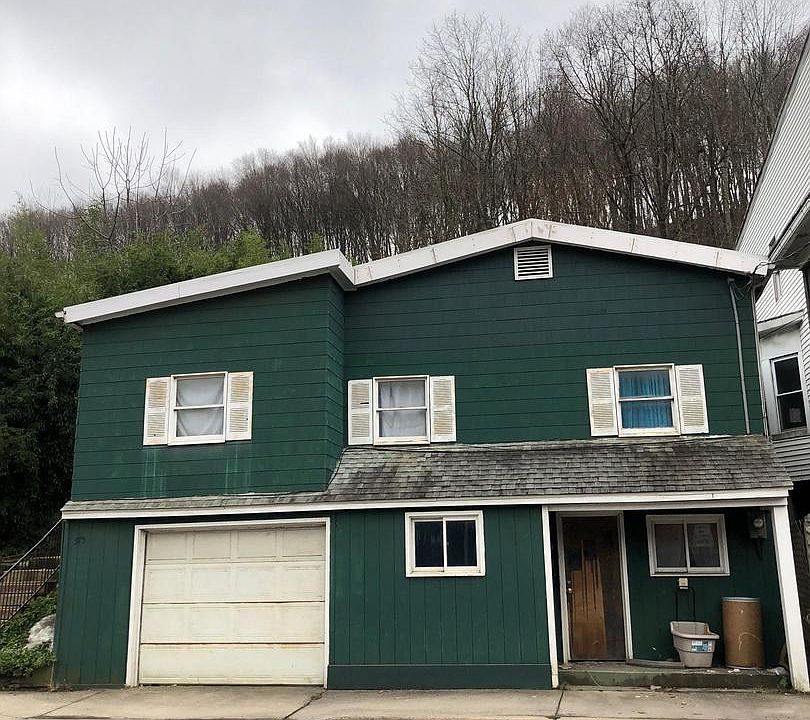 2nd image of 375 Peacock St
