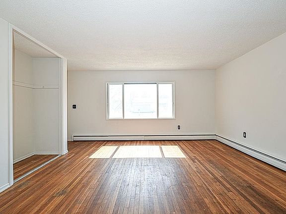 4th image of 284 Ocean Road